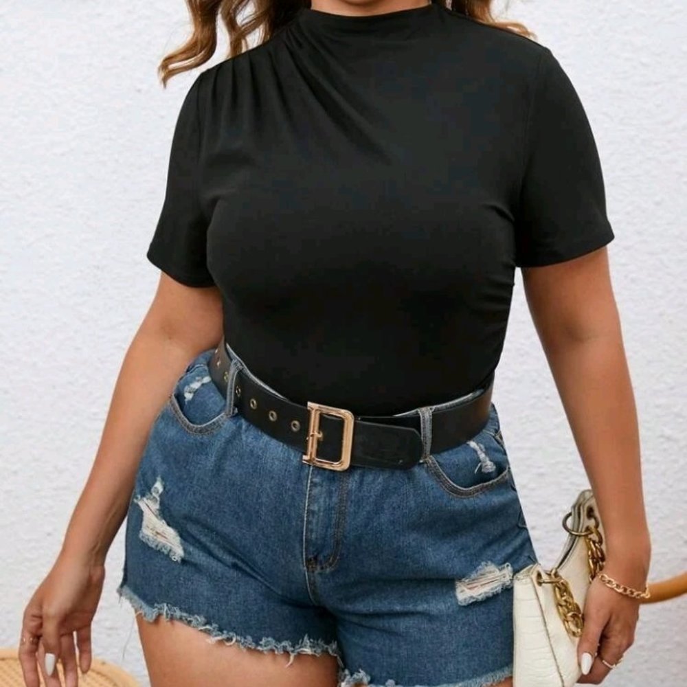 Mock Neck Ruched Tee
